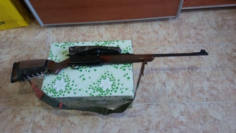 Buenas compañeros, 

Mi tio pone a la venta su Browning Bar 2 Safari del 7mm Remington Magnum.
Esta en 11