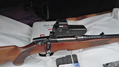 Vendo rifle de cerrojo Steyr Manlicher en cal. 270. Esta en perfecto estado. Tiene gatillo pelo, va con 02