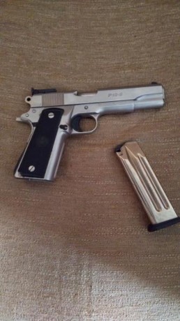 Buenas tardes.
Vendo una Para Ordnance cromada p-18 de 9mm con 2 cargadores.Esta guiada en F y se encuentra 01