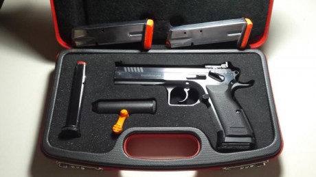 Vendo Tanfoglio Stock III, 9mm pb.

Perfecta para IPSC PRODUCCION o precisión, muy precisa y equilibrada.

Muy 11