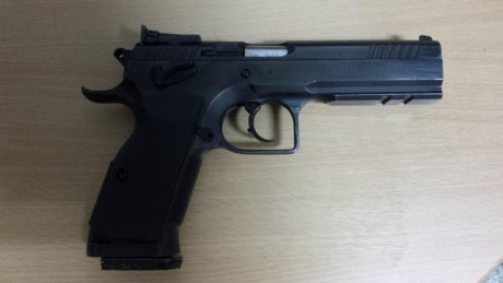 Vendo Tanfoglio Stock III, 9mm pb.

Perfecta para IPSC PRODUCCION o precisión, muy precisa y equilibrada.

Muy 20