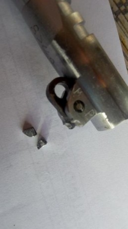 Hola, muy buenas

He tenido un percance con el cañón de mi Norinco 1911 A1 45 acp y os agradeceria que 02