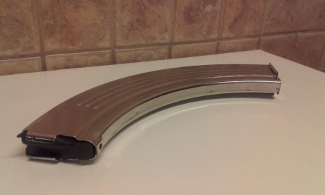 Hola a todos,

Me cambio al calibre 12 y pongo en venta cargadores del rifle MINI-30 que tengo coleccionados 01