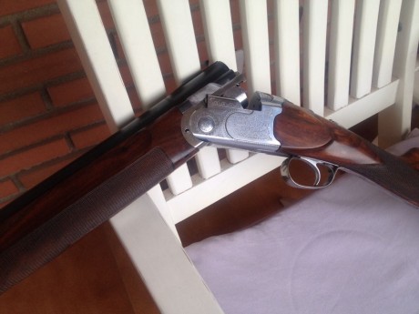 Vendo peeciosa escopeta de cañones superpuestos marca Beretta, modelo 686.
Choques intercambiables Briley 01