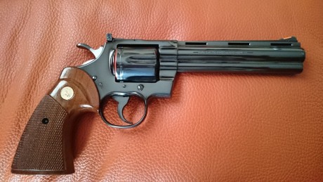 Vendo Colt Phyton 357 magnum el cuál compré hace dos años y he tirado con él 20 tiros. No soy un gran 01