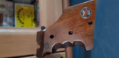 Cacha anatómica para la Smith Wesson del 22 modelo 41 que vendí en este foro, en muy buen estado..para 01