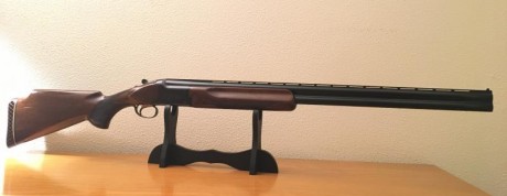 Vendo escopeta plato MIROKU 73, 50 de cañón 1 y 2 estrellas , culata montecarlo, banda ancha, doble punto 02