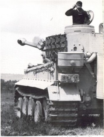 en reto 2ª GM, he empezado a hablar de las versiones de este emblematico carro aleman...darme unos dias 101