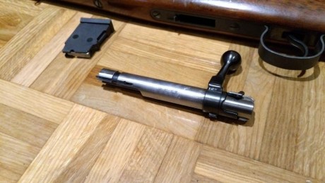 Vendo Carabina CX 452 2e ZKM, modelo lux en calibre 22 lr. 

La carabina funciona perfectamente, agrupa 10