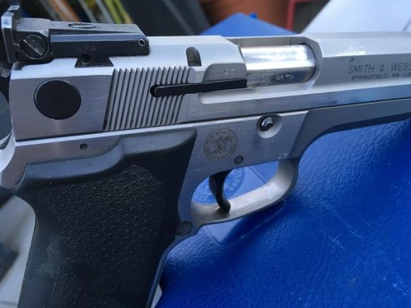 Vendo esta magnífica arma del Performance Cemter de S&W en excelente estado, es un arma perfecta para 11