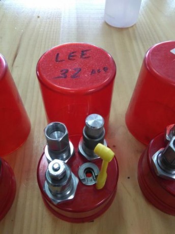 calibres: todos con su shell holder
quedan

444 marlin      LEE                  30€

45/70 governement 12