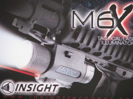 Solo desembalado, sin uso. Módulo compacto de luz y láser rojo de Insight. Modelo M6X. Foco Led 200 lumens. 00