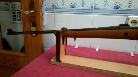 Se vende rifle Santa Barbara C75 calibre 308win,  se encuentra en muy buen estado general de maderas y 02