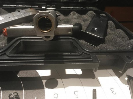 Vendo esta magnífica arma del Performance Cemter de S&W en excelente estado, es un arma perfecta para 71