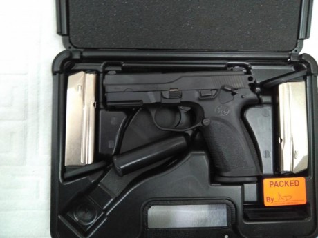 350 euros.
 IMG_20180410_172423_266.jpg 
 IMG_20180410_172639_939.jpg 
Pistola "Fabrique Nationale 00