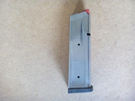 Vendo cargador calibre 45 ACP de alta capacidad marca SPS
Precio 30€ gastos de envió aparte 01