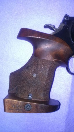 Hola, un compañero de club vende este magnífico revolver por no darle uso, que comentar de este revolver 11