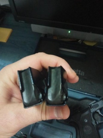 Hola. Vendo una magnífica pistola Beretta 92fs. Está NUEVA, se puede apreciar en las fotos, ha tirado 21
