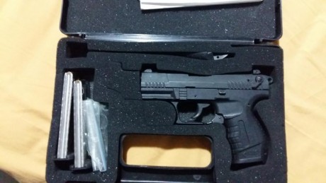 Hola vendo Walter p22  calibre 22lr ,en muy buen estado con dos cargadores de diez, con su caja, munición 01