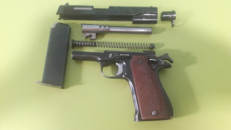 Hola: Vendo para hacer hueco, pistola Star B Super de 9 m/m para, 400 euros mas envio si lo hubiese, esta 01