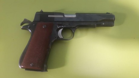 Hola: Vendo para hacer hueco, pistola Star B Super de 9 m/m para, 400 euros mas envio si lo hubiese, esta 10
