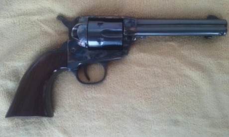 Por fallecimiento del titular, se ponen en venta las siguientes armas:

-Pistola HK P9 Sport calibre 9mm 31