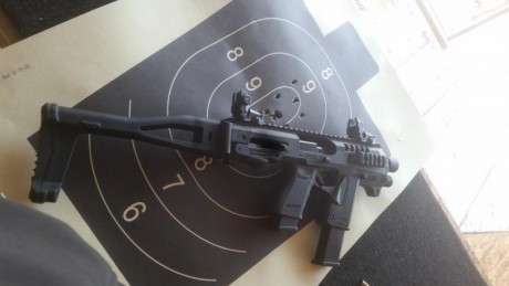 Buenas! 

Como dije en mi presentación soy PN, por lo que tengo una HK USP Compact de dotación. 

Como 60