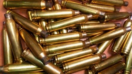 En venta tres lotes de vainas de un solo uso. La mayoría de ellas Hornady y alguna de Norma.
- Calibre 00