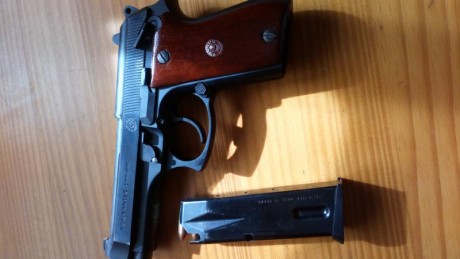   Hola compañeros. Vuelvo a poner a la venta mi fabulosa HK USP 45. IMPECABLE!!!
Viene con los siguientes 170