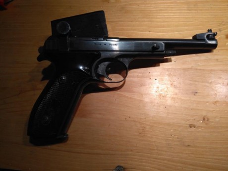 Se vende hammerli 280 en perfecto estado con maletin original  contrapesos llaves 2 cargadores y cazavainas. 00