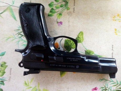 Vendo CZ 85 con elementos de puntería de competición y disparador afinado y con trigger stop. En excelente 01