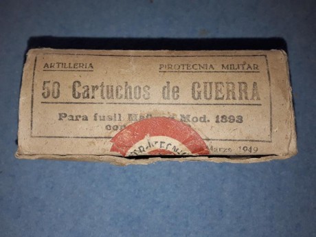  20180407_200633.jpg  20180407_200619.jpg 
Cantonera metalica en estado nuevo al igual que madera para 00