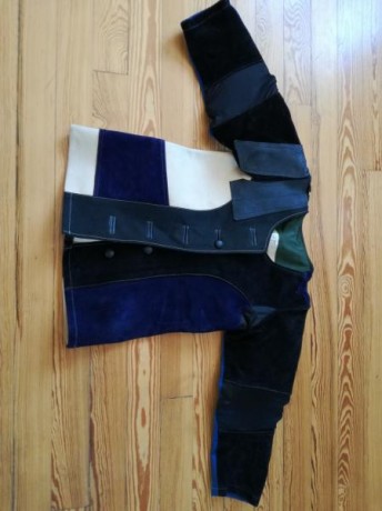 ]Hola

Por error en la compra VENDO chaqueta de tiro ANSCHUTZ   de chica   , talla 44, con poco uso
Precio: 01