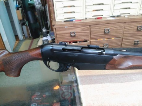 vendo rifle benelli argo semiatomatico calibre 338 excelente estado en 1150€ solo el rifle monturas no 00