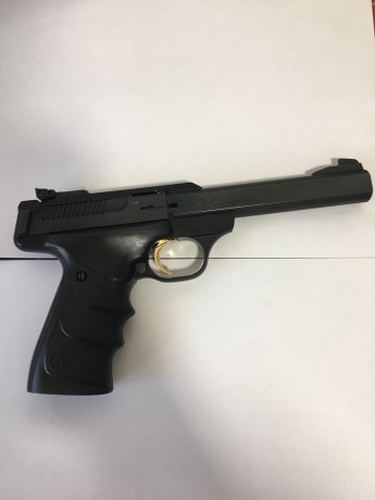 Se vende browning del 22lr  por 250 euros más portes. Se vende para financiar la compra de una walter 02