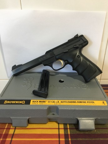 Se vende browning del 22lr  por 250 euros más portes. Se vende para financiar la compra de una walter 11