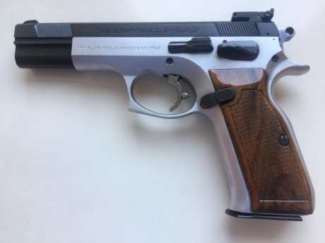 Hola,

Vendo pistola Tanfoglio modelo "The Ultra" de 9 para.
Tiene pocos disparos. La vendo 02