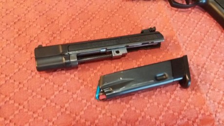 Hola. Para hacer caja para otro capricho y por no usarlo al tener otras armas del .22 vendo este kit.

Está 10