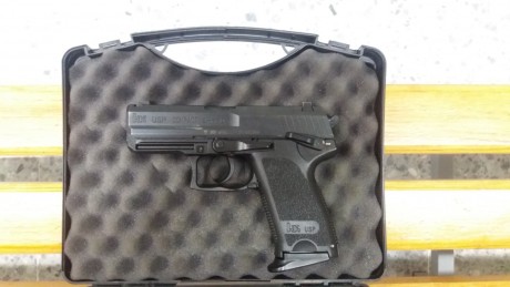SE VENDE PISTOLA HK USP COMPACT 9 PB COMO NUEVA,CON MALETÍN, KIT DE LIMPIEZA,DOS CARGADORES,Y FUNDA ANTIHURTO 91