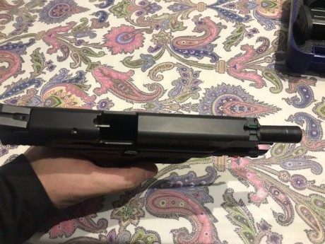 Hola, compañeros y compañeras del foro, mi amigo Oleguer quiere vender la pistola Smith & Wesson M 11