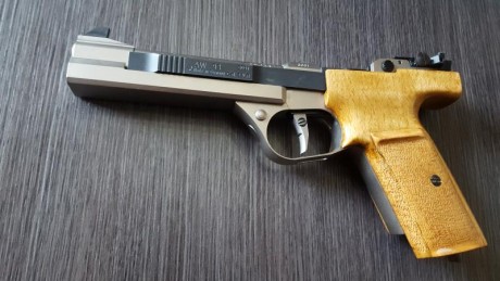 Se vende feinwerkbau aw 93 en perfecto estado, todos los accesorios originales, perfecta para zurdo. 
 70