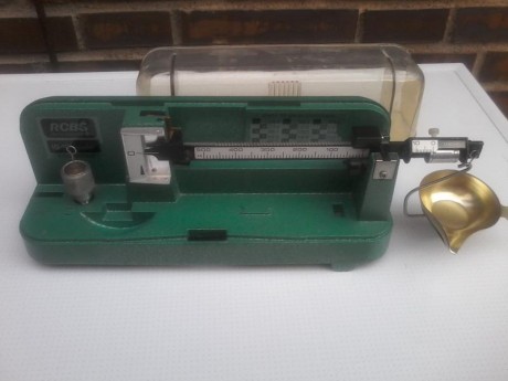 bascula precision marca rcbs modelo 10-10
precio 100 € en madrid 01