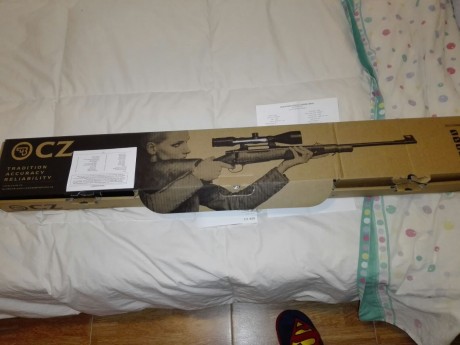 PONGO A LA VENTA ESTA JOYA DE UN COMPAÑERO ES UNA CZ455 VARMINT(CAÑON PESADO) EN 17HMR TIENE UN AÑO DE 12