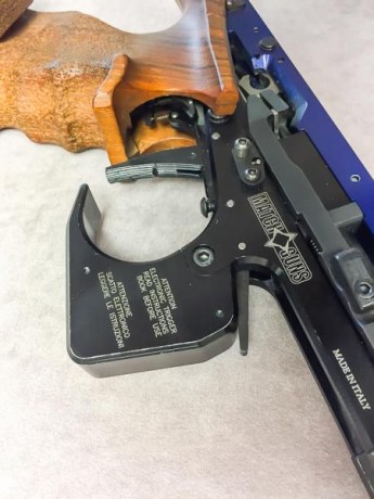   Ambas pistolas estas  *****VENDIDAS*****  


Hola compañeros:

Un muy buen amigo vende estas dos magnificas 41