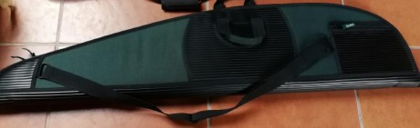  anuncio carabina.jpg 
Se vende carabina Smith&Wesson M&P15 22lr versión SPORT, en perfecto estado. 22