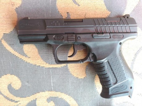 HOLA. VENDO MI WALTHER P-99 CON TRES CARGADORES, MALETÍN Y LOS TRES SUPLEMENTOS PARA LA EMPUÑADURA POR 02