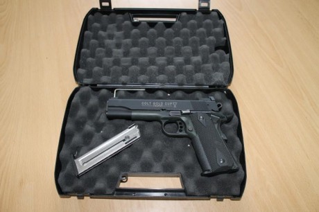 Vendo por cese de actividad esta estupenda  Colt 1911 gold cup calibre 22lr  en perfectas condiciones 11