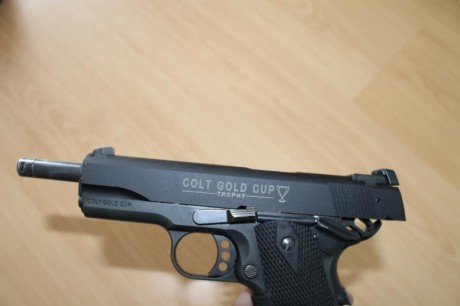Vendo por cese de actividad esta estupenda  Colt 1911 gold cup calibre 22lr  en perfectas condiciones 22