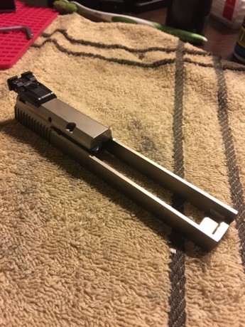 un compañero del club Vende una hamerli x-esse sport calibre 22 lr muy cuidada.
El arma esta en castellon.El 30