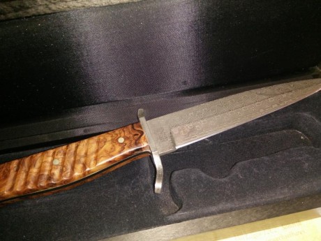 Vendo replica de cuchillo de combate de trinchera alemán de la I y II guerra mundial  , fabricado por 00